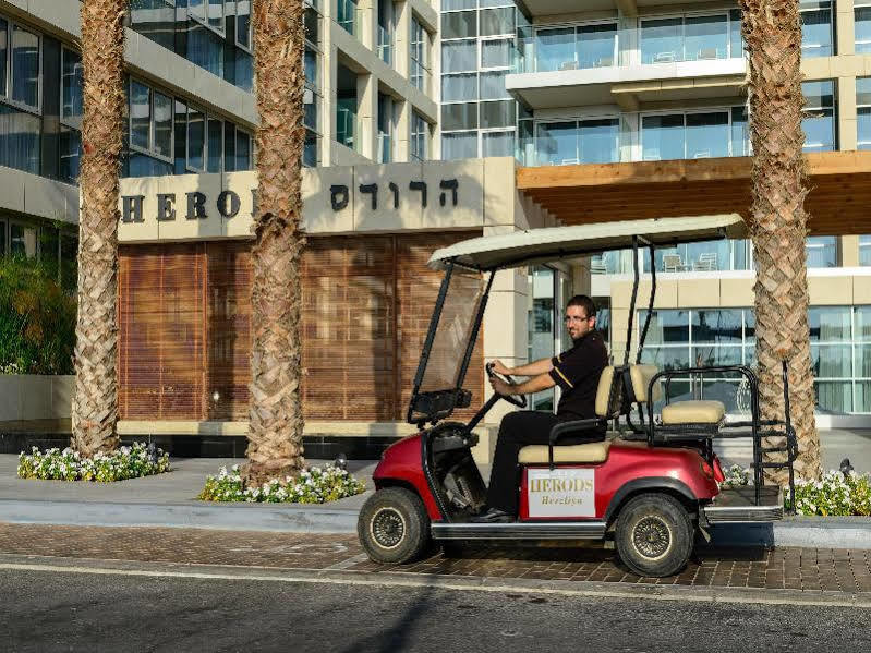 Herods Herzliya Hotel By The Beach Экстерьер фото
