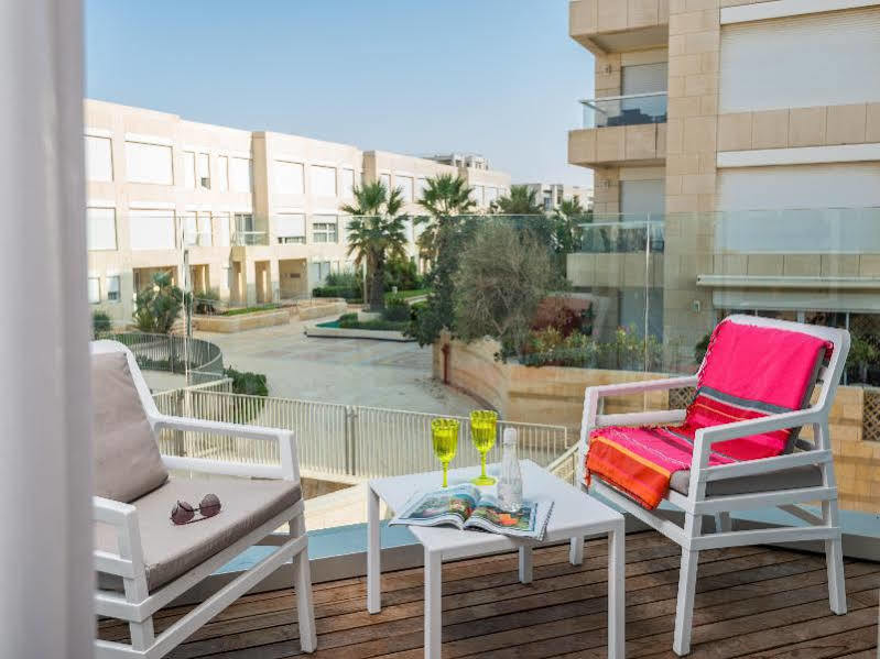 Herods Herzliya Hotel By The Beach Экстерьер фото